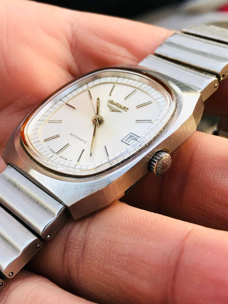 السلام عليكم
لونجين اوتمايتك اورجنال 
نافذه تاريخ القطر 36
الساعه بلادي نظيفه جدا 
فقط ملاحظه بسيطه في السير من الداخل 
السعر 450 دولار 
يوجد توصيل


**إذا كنت صاحب هذا الإعلان وتريد حذفه لأي سبب، رجاءا أرسل رسالة إلى الدعم الفني**