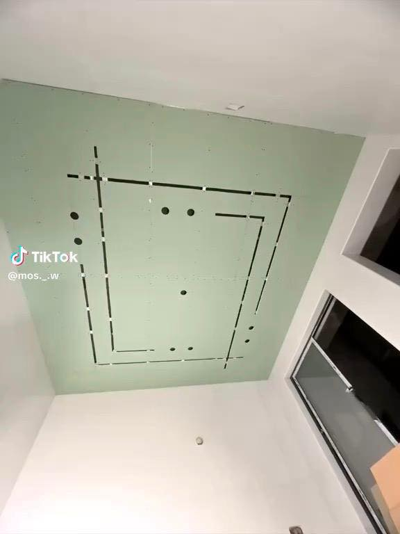 سلام عليكم خلفه جبس برود كرستة وعمل ال متر 35                *********** وعمل سقوف ثانيويه وسحبات وصبغ
