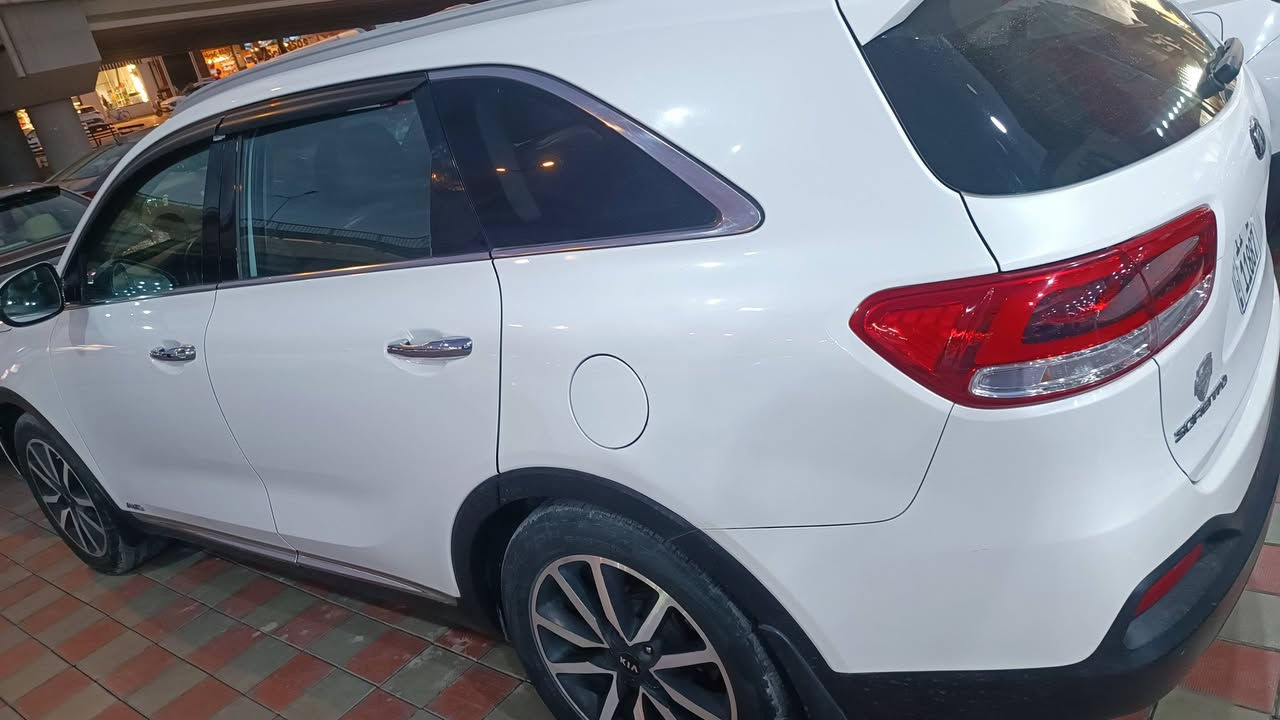 موديل 2015
فول للاخير مكفولة من الصبغ 
وارد خليجي كوتي
محرك شركة 2400
كير شركة 
السعر 205
***********
