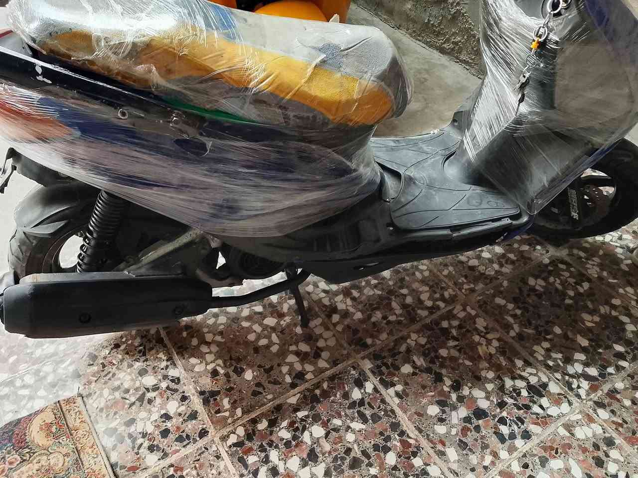 سكنس للبيع شغاله سلف هندر عوزه ترتيبات بسيطه سعره ٣٠٠بيها مجال قليل بيع كوم حديد مكاني قطع الاورفلي  ***********
