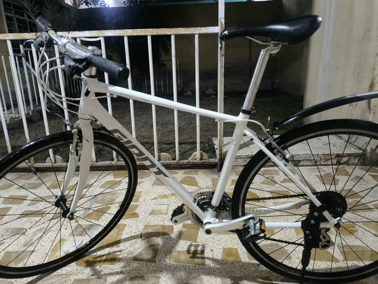 للبيع GT R3 شرط برغي ما مفتوح حجم 28 السعر 150بي مجال شي بسيط


**إذا كنت صاحب هذا الإعلان وتريد حذفه لأي سبب، رجاءا أرسل رسالة إلى الدعم الفني**