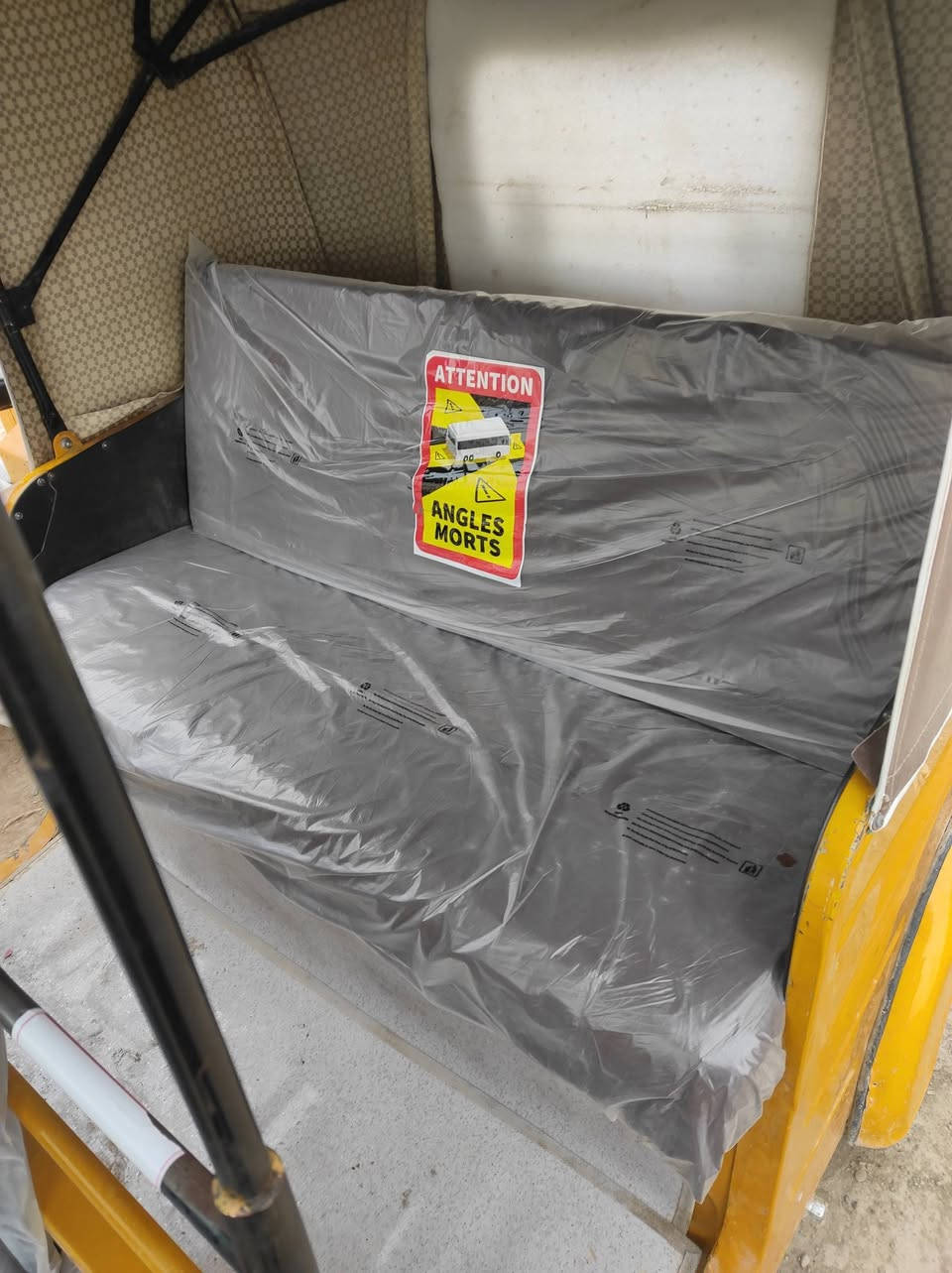 السلام عليكم متاح تكتك 20 شهر ال11 رقم وسنوية تحويل ثاني يوم تكتك نضيفة ومرتبة حتة دوسهة بعدهن ممعمرات رقم بغداد مشروع وطني السعر 6:600 وبيهة مجال كلش بصيط المكان بعقوبة الشراي يتصل ‏‪0773 039 2896‬‏
