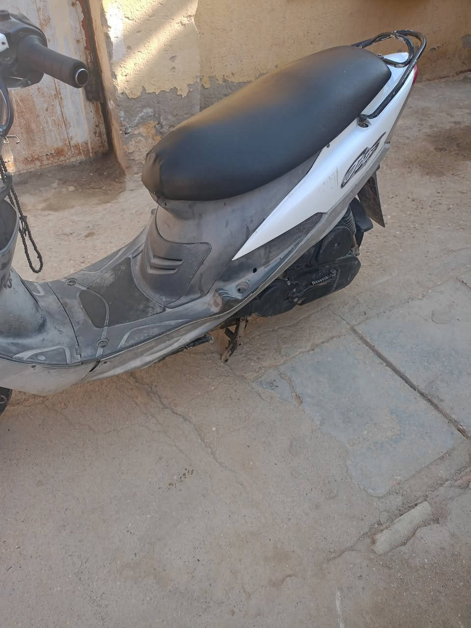 ماكس منغولي للبيع دراجه حلوه نضيفه كهرباياته العداد ما يشتغل والباقي كله يشتغل والسلف ما يشتغل دراجه هندر واحد تشتغل مفتوحه مره وحده مفتوحه مره وحده السعر 500وبيه مجاللل للشراي 
والوتي يطلع كبل ***********
