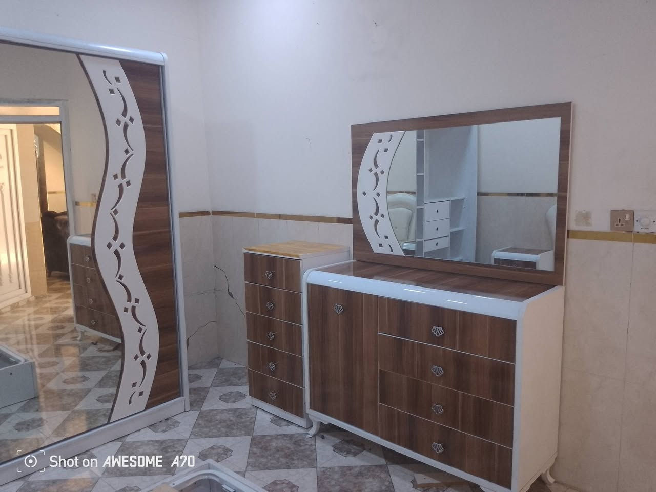 قرفه جديد ٦قطع سعر٢٧٥الف***********
