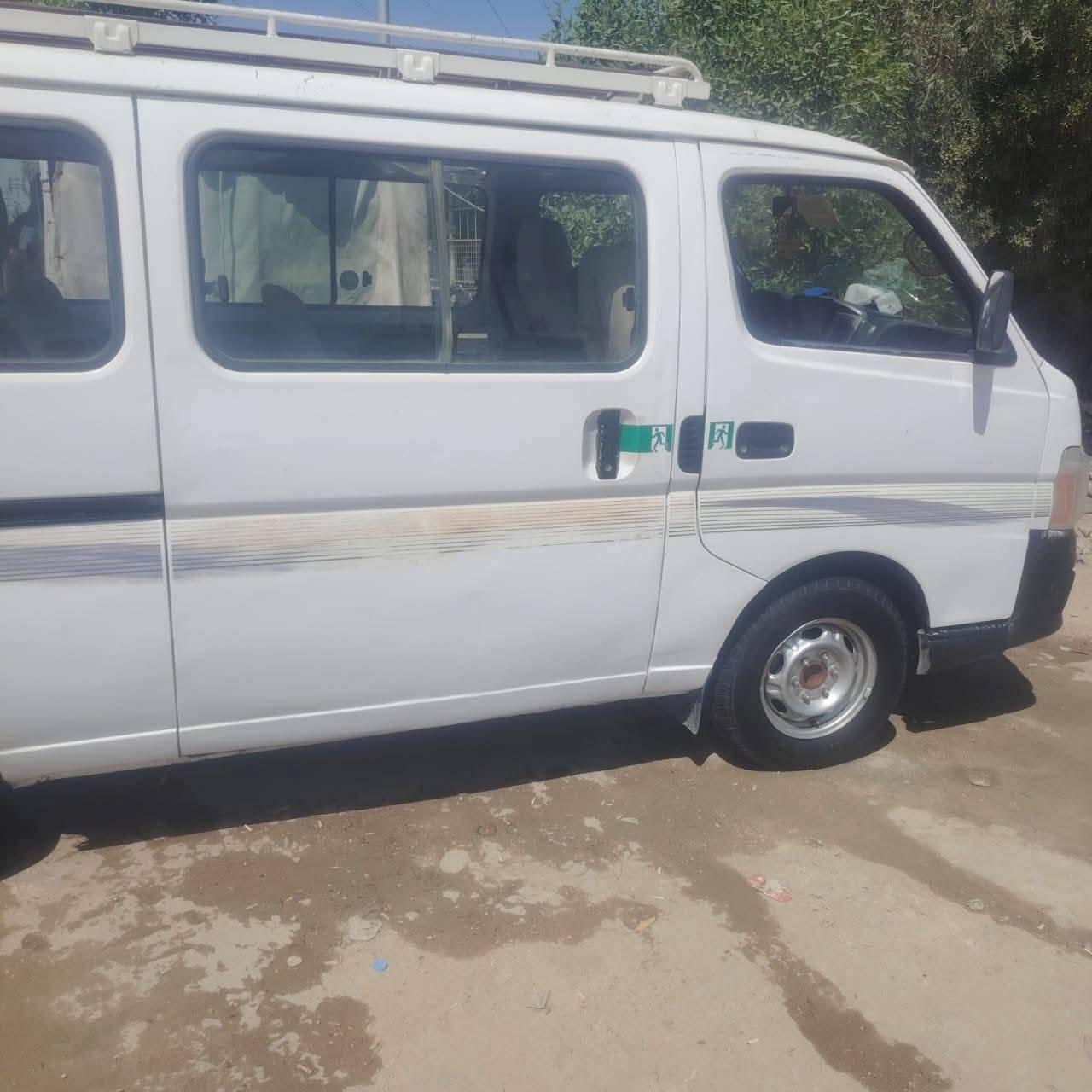 السلام عليكم. سياره نيسان 2009
بيه صبغ بالحجل. والبنيد مصبوغ. والباقي كفاله عامه. ثاني يوم تحويل.واذا اكوو مراوس بجنبي عالي.
السعر.110$
مكان حله مركز.مدينه 
ه‍***********
