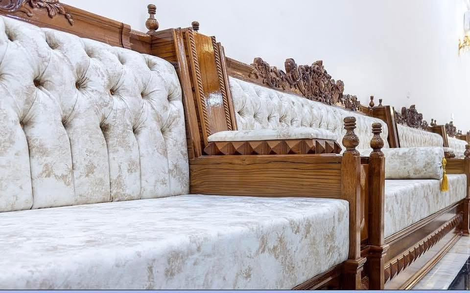 @الجبل للاثاث المنزلي 
***********
