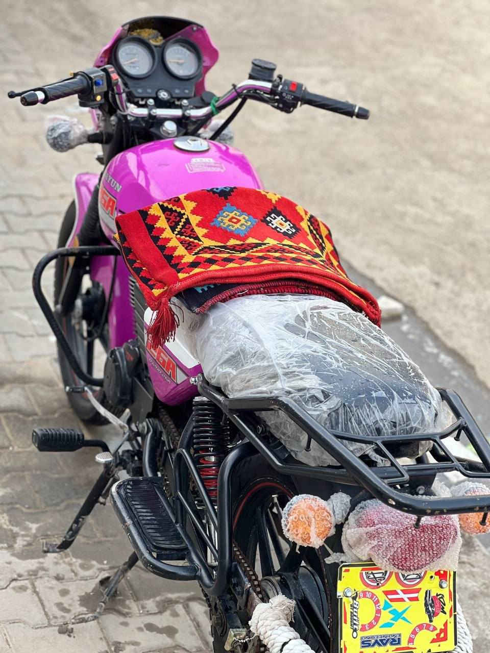 السلام عليكم دايون موديل 22 ارواق سكنر ماطور ماعايز شي كله شغال مكينه 200 مامفتوحه لبيع او مراوس بشلامجه كامله مكان نجف حي النداء


**إذا كنت صاحب هذا الإعلان وتريد حذفه لأي سبب، رجاءا أرسل رسالة إلى الدعم الفني**