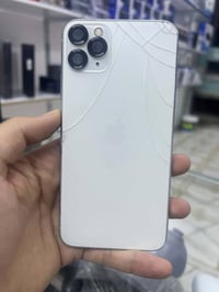 ايفون 11 برو ماكس ذاكره 256 مكسور الضهر ومبدل شاشه بطاريه 82 بلاديه ال...