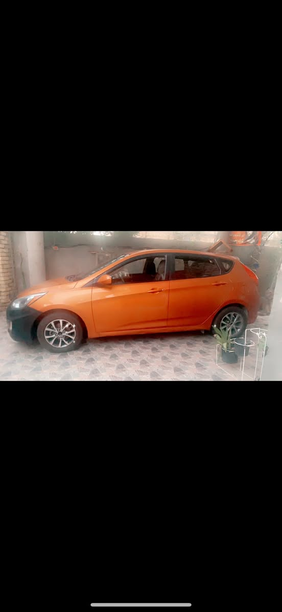 اكسنت هاشباك موديل 2017
وارد امريكي محرك 1600 جي دي أي . لون مشمشي . 
الحادث بابيين جانب الصدر ومبدلات غيرهة ماكو . 
المواصفات ..
١. تحكم ستيرن 
٢. نظام ايكو 
٣. ثلاث سرعات 
٤. مانع انزلاق 
ماشية ٩١ الف حقيقي 
للأستفسار الاتصال على الرقم ***********
