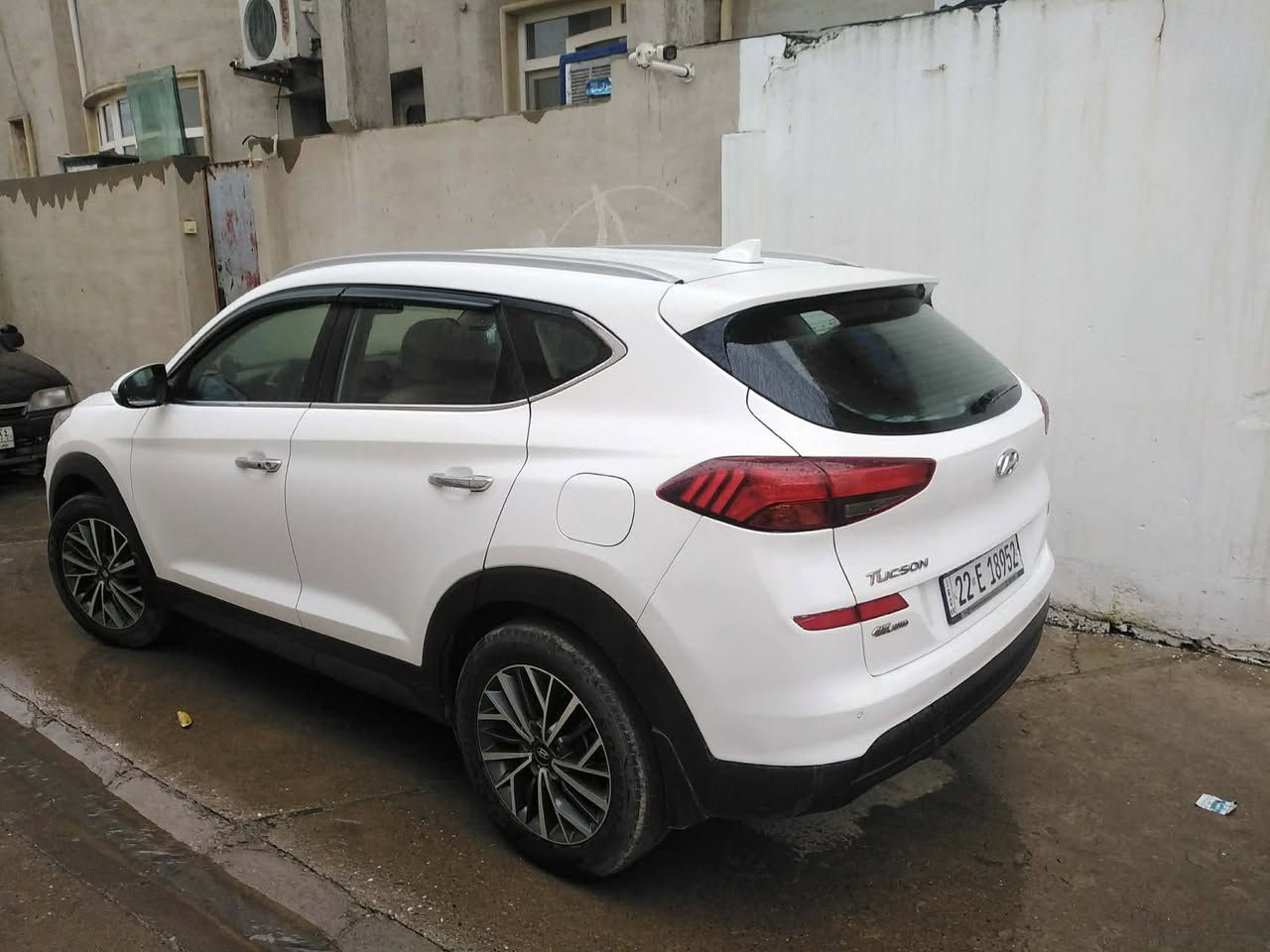 السلام عليكم
للبيع توسان 2020
لون ابيض ثلجي
سياره نضيفه "بمعنى الكلمه"
فول مواصفات
(( المواصفات اصلية ))
"بصمة تشغيل وبصمة ابواب
اشاير بالمري + مرى شفد
" حساسات امامي وخلفي اصلي
" كاميرا خلفية
"ثلاث وضعيات قيادة
"كروز سرعه
" شحن لاسلكي
AUX +بلوتوث "
"تحكمات صوتية
"كراسي 2 كهرباء
" تحكم ستيرن
" حساسات
" تبريد قطعتين
" لدات نهارية
" انارة ابواب ومري
ماشيه ٧٢
صبغ بنيد بدون ايربكات بدون دواخل اثر طخة خفيفة
وارد كوري
هندبريك ارضي
سعر ٢٠٠ بيها مجال
مكان السيارة موصل
رقم اربيل جديد تحويل وكاله

***********
