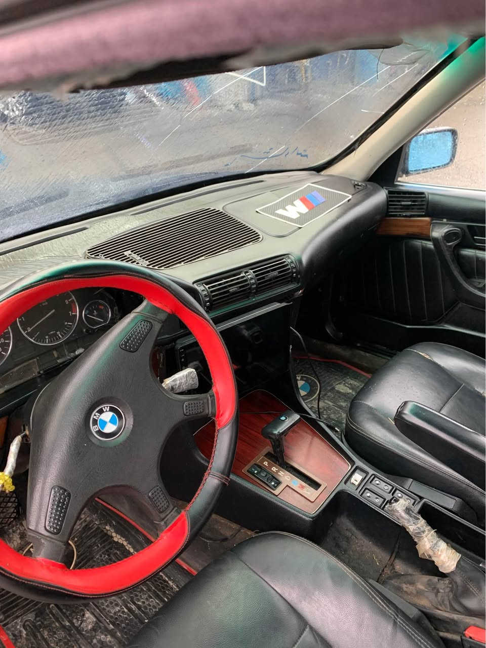 Bmw 525 
ئەتۆماتیک ٤ جام کارەبا
گێڕو مەکینە بە شەرت 
٤ تایەی تازە بۆ بەستراوە 
فرۆشتنی خێرا $٤٢ مەعامەلەیەکی کەم 
بە شەرتی تەحویلو خرامەو وەکالەتیش
*********** السليمانية, العراق
