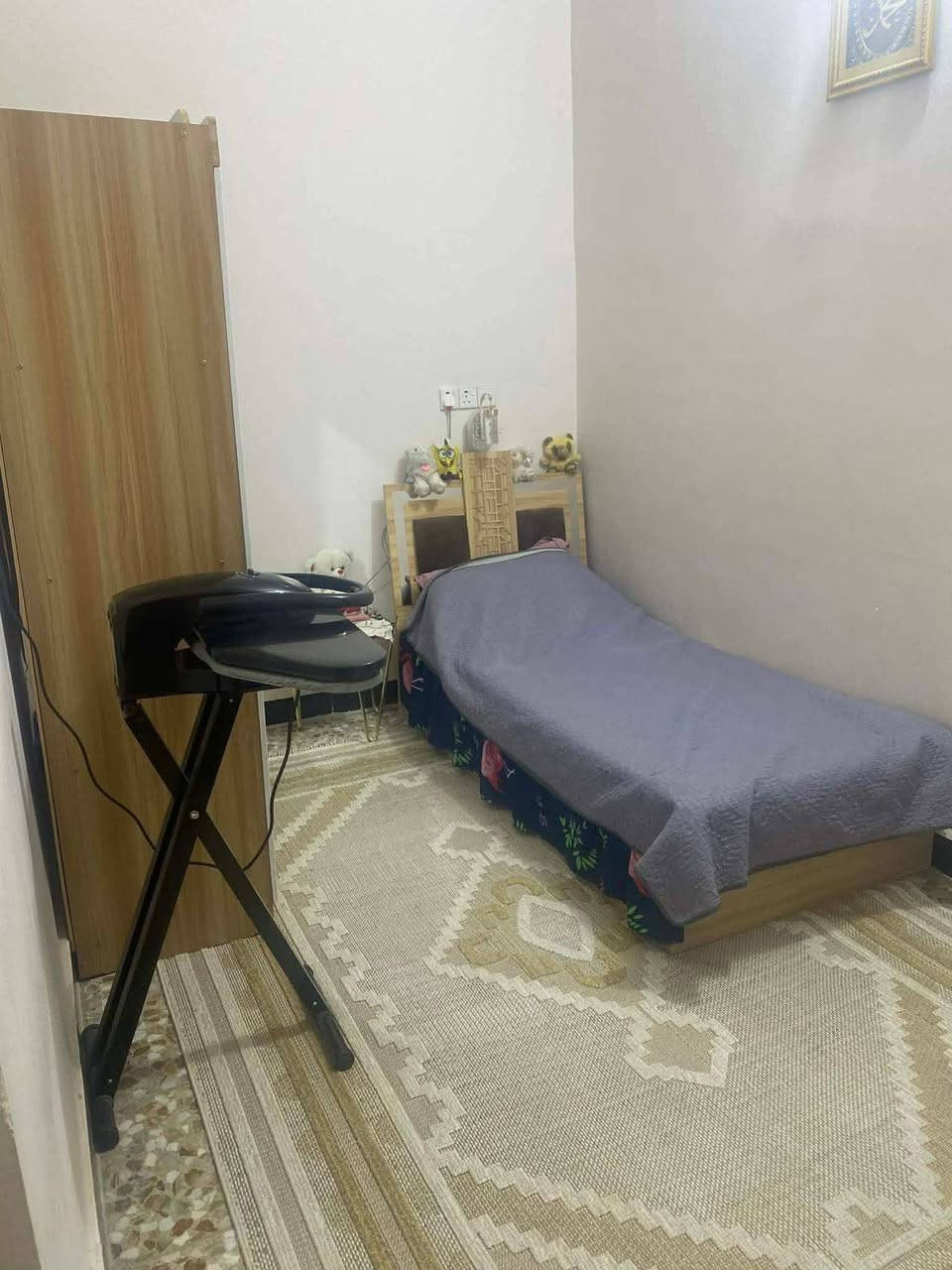 السلام عليكم 
مشتمل للايجار طابق واحد ارضي 
المساحه// ١١٠ متر بناء حديث دراجه اولا بدون اثاث 
♤♤♤♤♤♤♤♤♤♤♤♤♤♤♤♤♤♤♤♤
يتكون //٢غرف نوم/صاله/مطبخ/مجمع صحيات /داخليه وخارجيه وكراج سياره 
♤♤♤♤♤♤♤♤♤♤♤♤♤♤♤♤♤♤♤♤

الموقع// حله الكرامه قريب على شارع ٦٠ خلف أسواق عسل سابقا قرب الملعب الخماسي 
♤♤♤♤♤♤♤♤♤♤♤♤♤♤♤♤♤♤♤♤

للاستفسار//مراجعة مكتب أضواء المدينه 
الكائن//حله شارع ٨٠ مقابل أسماك الشجيري 
او إتصال على الأرقام 
《《***********》》
{{ باادارة رياض الخفاجي }}
