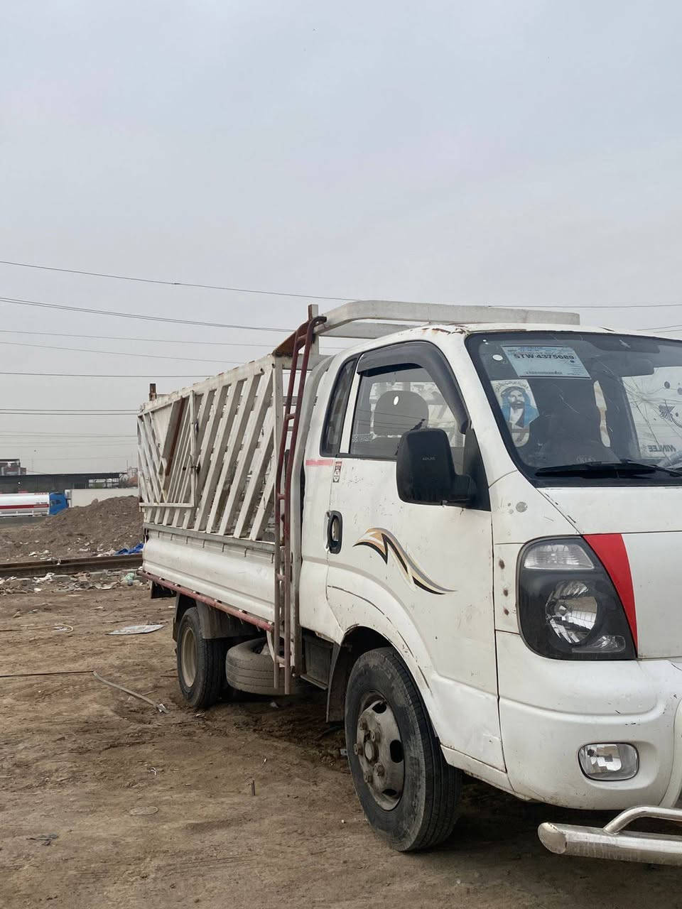 سلام عليكم  للبيع كيا فحل موديل 2009 مكفوله كير محرك اكسل شاصي رقم بغداد العنوان الدوره مقابل علوه الرشيد هاتف ***********
