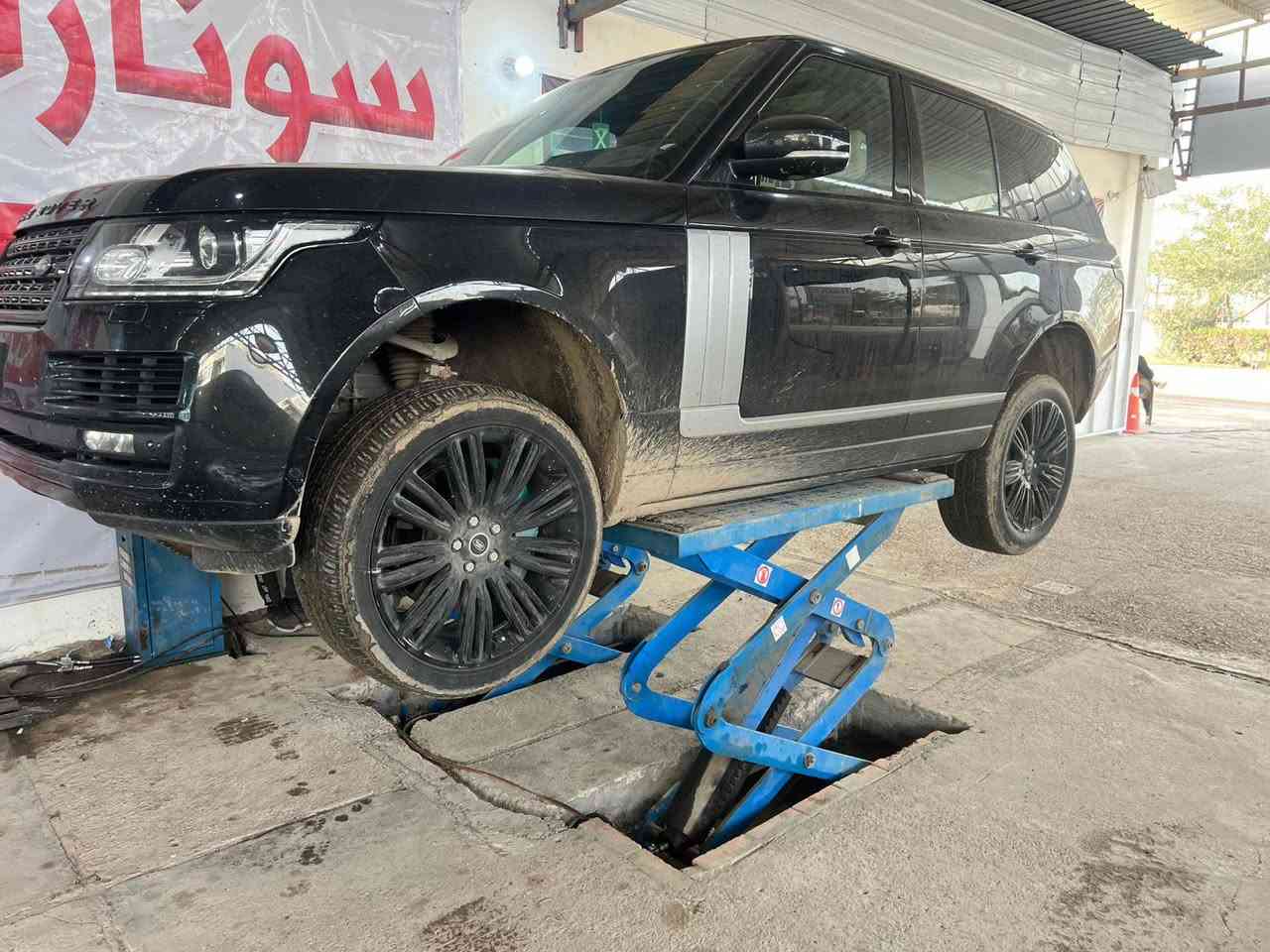 للبيع جك 4طن سيكما ايطالي جاهز بدون اي خلل السعر 12ورقه وبي مجال  مكان ديالى بعقوبه   شغال بدون نقص
***********📞
