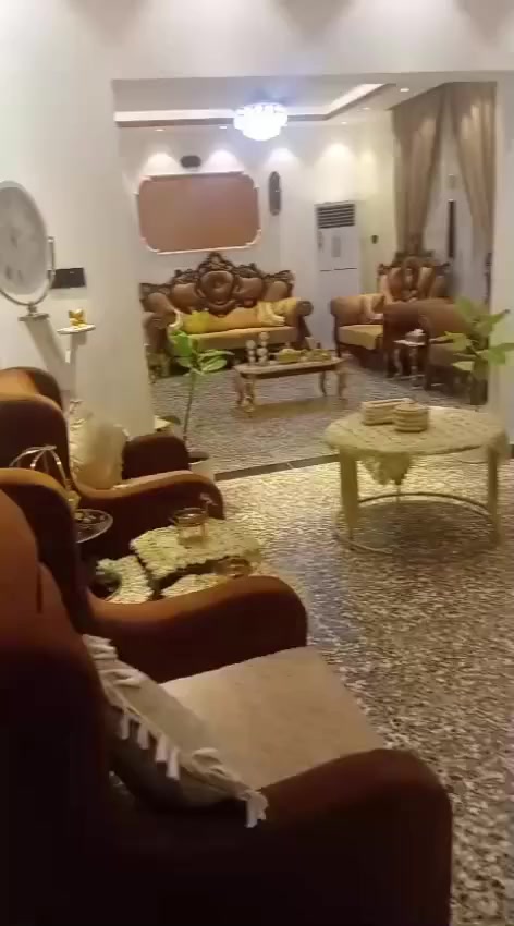 السلام عليكم
الدار للبيع 100متر 
جزيرة بغداد السياحيه مركز شرطه الفحامه مقابيل مدرسه ابن الجوزي 
الاستفسار ***********
