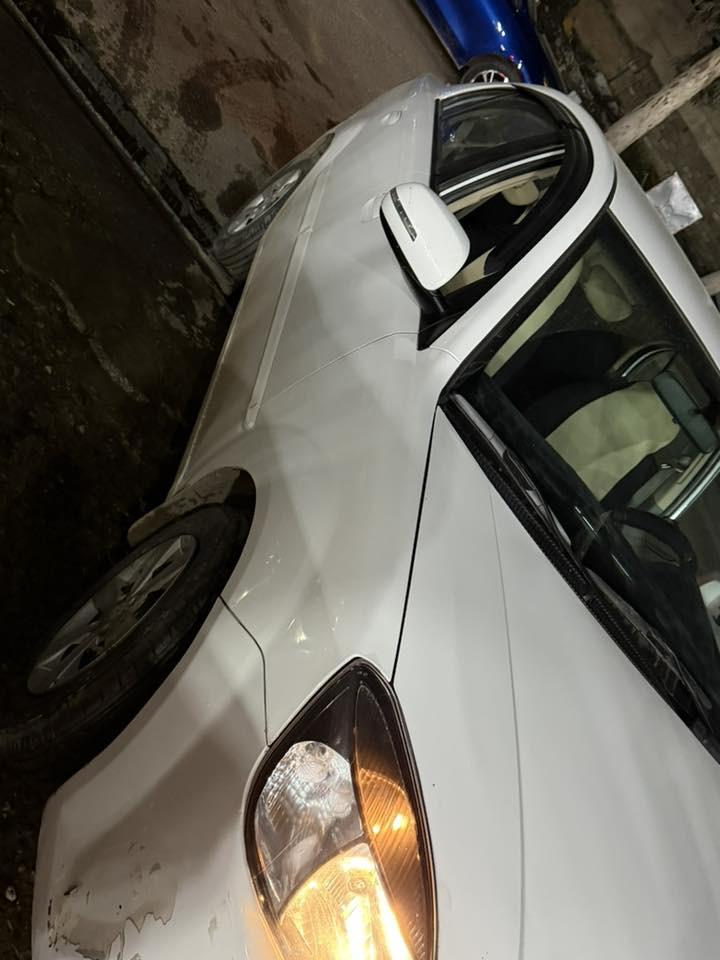 السلام عليكم ريو 2011للبيع بيع مستعجل سياره بله ضريبه معجون بله صبح  سياره اسمي رقم اربيل تحويل ثاني يوم  سياره نضيفه بشكل بس متوازي عل بيعتها تواصل عل ***********
