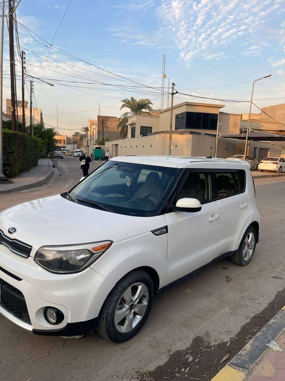 بسم الله
السلام عليكم
كيا صول 2017
 محرك 1600 GDi ماشيه 66
ثلاث انضمة قيادة
سبورت تحكم ستيرن نضام محاكي مثبت سرعة كامرات امامي خلفي السونار مرفق بالصور مكاني بغداد الكرادة السعر 110 وبيها مجال


**إذا كنت صاحب هذا الإعلان وتريد حذفه لأي سبب، رجاءا أرسل رسالة إلى الدعم الفني**