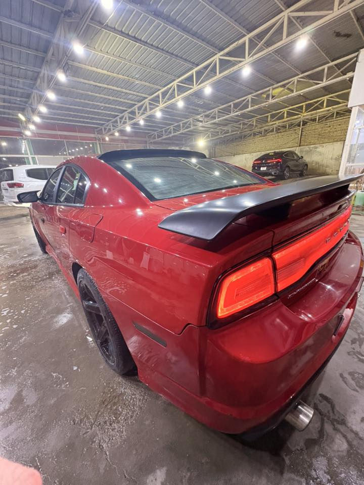 السلام عليكم
جارجر 2014  🖤 
                                                                     R/T5700 
رقم بغداد هزه وسنوية جدد 
مواصفات فول فتحة سقف 
١- شاشة كبيرة + كامره 
٢- كشنات جلد اس آر تي  + كهرباء +شفتات ستيرن دركة ستيرن رياضي 
٣- تبريد قطعتين 
٤- كشنات تدفئة وتبريد 
٥- محرك 5700 
٦- حاملة اكواب حار بارد بيها دبات صوت رعب ☠️
باقي مواصفات المعروفة 
 محرك وكير بوضع الشركة ماشية 
بية صبغ  صفحة سونار موجود  + بنيد محدث 
مكانه :- بغداد 
السعر:- 170وبيها مجال اي استفسار صور حادث وسونار واتساب 
***********
