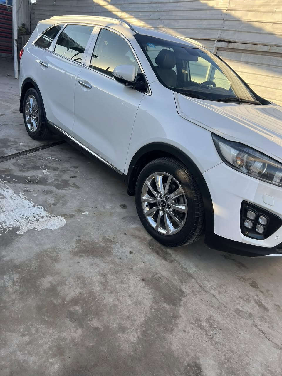 كيا سورنتو 2018 خليجي 7 راكب 6 سلندر 3 قطع تبريد سيارة مكفولة من الضربة والصبغ
والتبديل ، حساسات امامية خلفية زراك لايت كشنات كهرباء جنطة كهرباء مع بصمتين مع علامة سورنتو بالدوسة لايت زنوس بلاجيكتور عدسات بكلايت ليد وتخم تاير حدادية جديد رقم بغداد انكليزي بأسمي سنوية لـ 27 هزة جديد
 السعر 235
العنوان بغداد رقم الهاتف ***********
