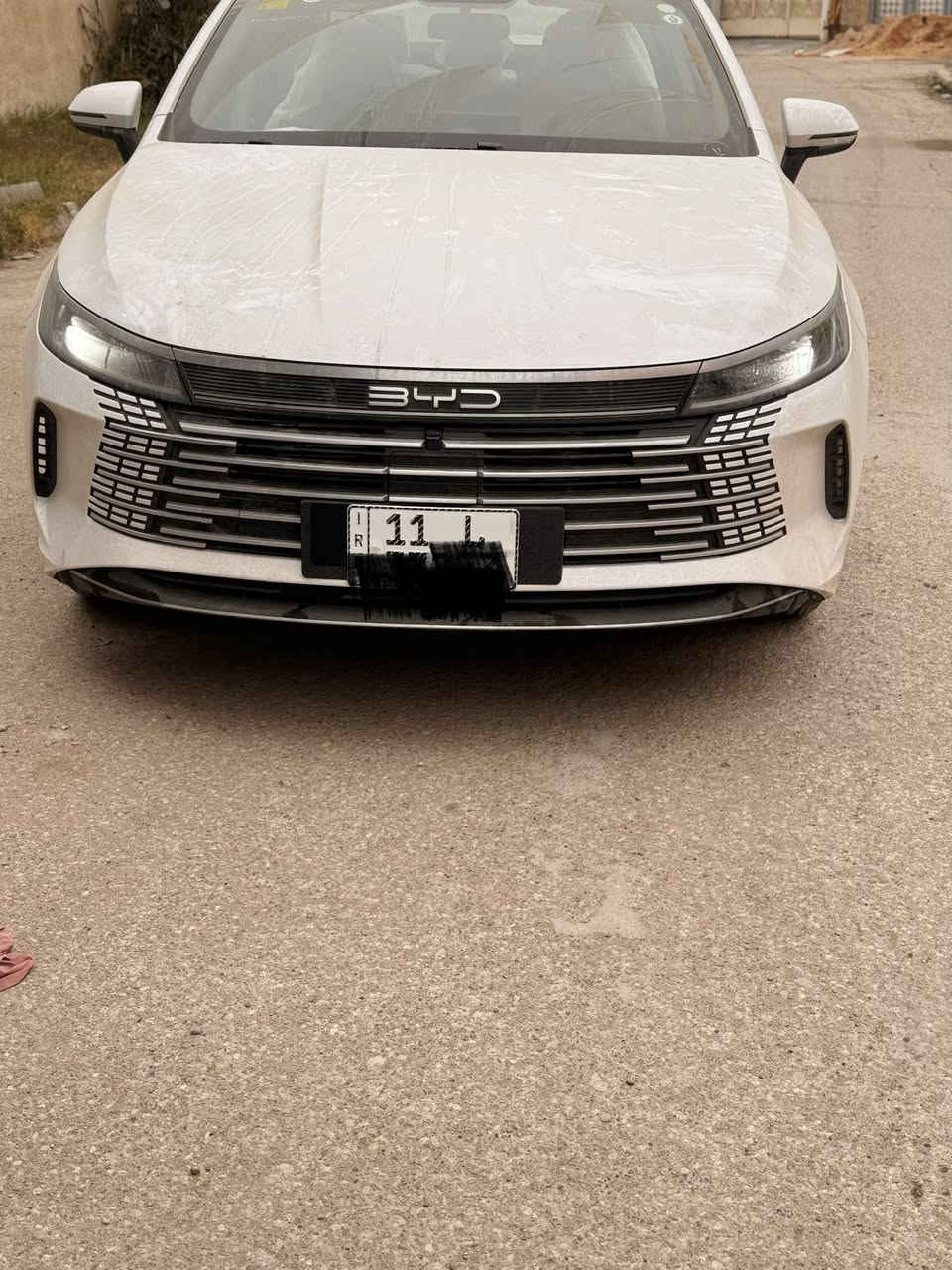 عن توفر سيارة بي واي دي 2025
‏BYD 05 2025
 
اليكم المواصفات
انتبه السياره : هايبرد & بانزين & كهرباء يعني التفويله الوحده بانزين تمشيك 1200 كيلو
خليجي
موديل 2025
حساسات 
حجم المحرك 1.5
شاشه اصليه + دواره
كامره خلفيه
هند بريك كهرباء
دشبول شاشه ديجيتال
اوتو هولد
مفتاح التشغيل بصمه
تشغيل عن بعد تحكمات مقود
اوامر صوتيه
منفذ طاقهس
منافذ شحن
مقول جلد حياكه
دخول ذكي
3 وضعيات قيادة
اشاير بل مري
تتسع المقصورة ل 5 ركاب
المقاعد جلد رياضي
اريل نفكيتر
اناره داخليه LED
لد امامي LED
‏LED بك لايت
قطعتين تبريد 
مثبت سرعة
حجم الاطار 16
مانع تزحلق
شاحنه خلفية
كير ماوس
البطاريه ليثيوم الاقوى والاطول عمرا في عالم الهايبرد ملاحضه: جميع العده مالته موجوده المنفاخ والكيبل الشاحن
والمثلث

 
مكان سياره بغداد 

***********
