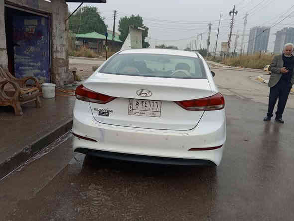 اسلام عليكم النتره موديل ١٨ خليجي بسمي سياره فول عده البصمه سياره مكفوله من ضربه وصبغ بيها تكحيل بل بنيد اصبع سياره جديده كلش سعرها ١٥٥ بيها مجال بصيط مكان سياره بغداد عامريه ***********
