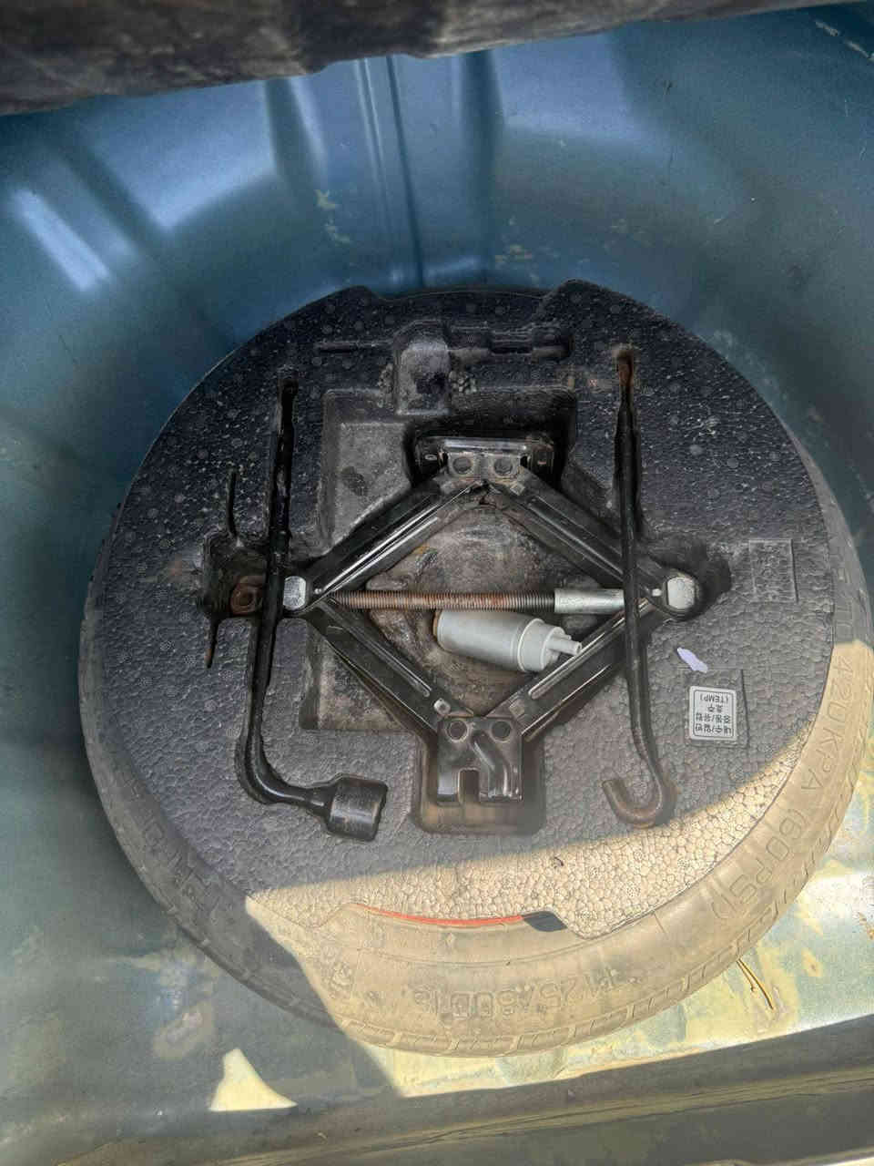 السلام عليكم فورتي للبيع موديل 2020   لون ازرق رقم سليمانيه الإنكليزي الحادث كلين فقط دعاميه صبغ الايرباك سليم ✅
مواصفات السيارة
1شاشه
2كامرة دواره
3تحكمات
4رادار أمامي
5تحديد مسار
6مودات قيادة سبورت- عادي - سمارت
7لد رياضي خلفي
8ويل كاب
سيارة جاهزة
تبريد ثلج
ألسعر 128 ورقة وبيها مجال حك الجيه
 بغداد الأمين 
رقمي ***********
