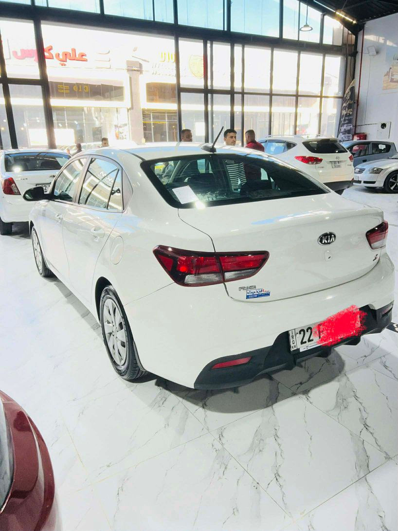 كيه موديل ٢٠٢٠ 
ضرار بوند 
بدون ايرباك السعر ١١٨و بيها مجال


**إذا كنت صاحب هذا الإعلان وتريد حذفه لأي سبب، رجاءا أرسل رسالة إلى الدعم الفني**