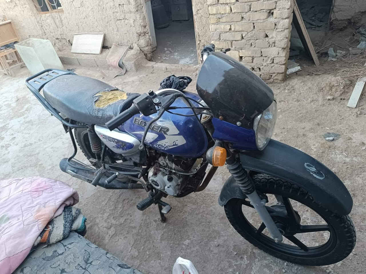 دراجه تيبوكسان موديل 18 دراجه للبيع كامله شغلات بسيطه بيها شغاله 850 بها مجال المكان واسط ان شاء الله هاي يكون ***********
