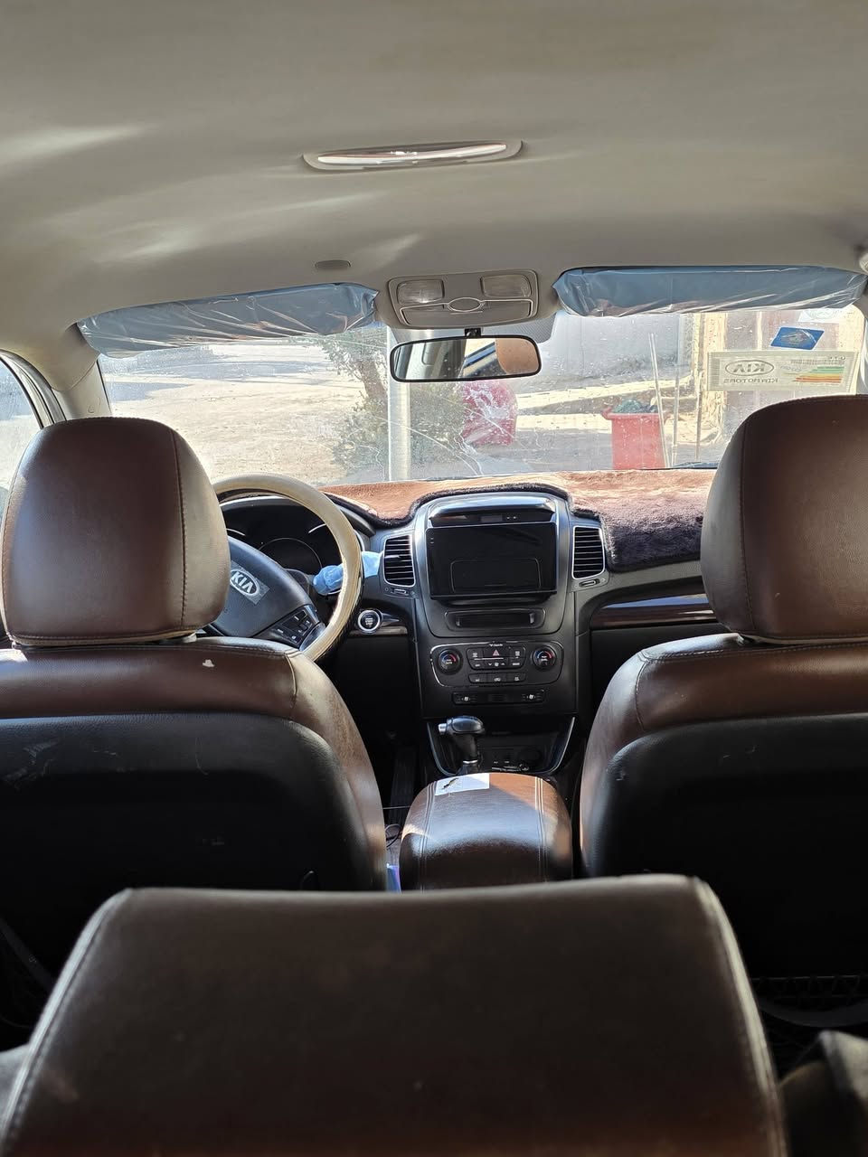 سورنتو ٢٠١٥ ٦ سلندر
فئة كويتي فول مواصفات 
 كفاله عام محرك وكير 
مكفوله من الصبغ بارد كد اصابع اليد بجاملغ الخلفي راجع  ما 
ينشاف ابد 
كامرات ٥ دورات ٣٦٠ شاشه كبيره 
تحكم ستيرن 
سرع اقتصادي واعتيادي 
حساسات امامي وخلفي 
اناره الابواب 
بصمات ابواب ٢ 
بأسمي السياره رقم بغداد
كشينات كهربائيه تبريد تدفئه كشنات  
سبعه راكب 
٣ قطع تبريد  كيلو متر ٢١٦ الف 
السياره جاهزه من كلشي حداديه تايرات 
السعر ١٩٧ وبيه مجال قليل 
للاستفسار ***********
