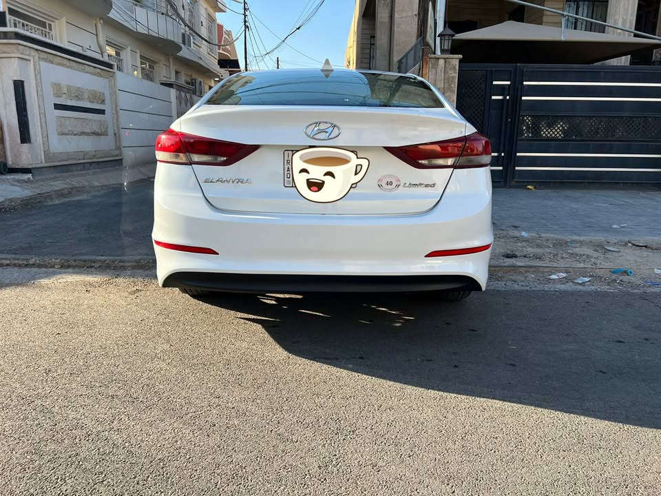هونداي النترا للبيع او مراوس حسب القناعه
موديل 2017 
وارد امريكي 
صبغ قبق الجنطه و بنيد
- شاشة 
- كاميرا
- 2000 دوش
- كشافات
السيارة جديدة جدا 
( بدون ايرباك ) 
السعر : 120 وبيها مجال
رقم انبار دولي بأسمي 
للاستفسار اكثر ، انصل على الرقم 
*********** - واتساب ✅
