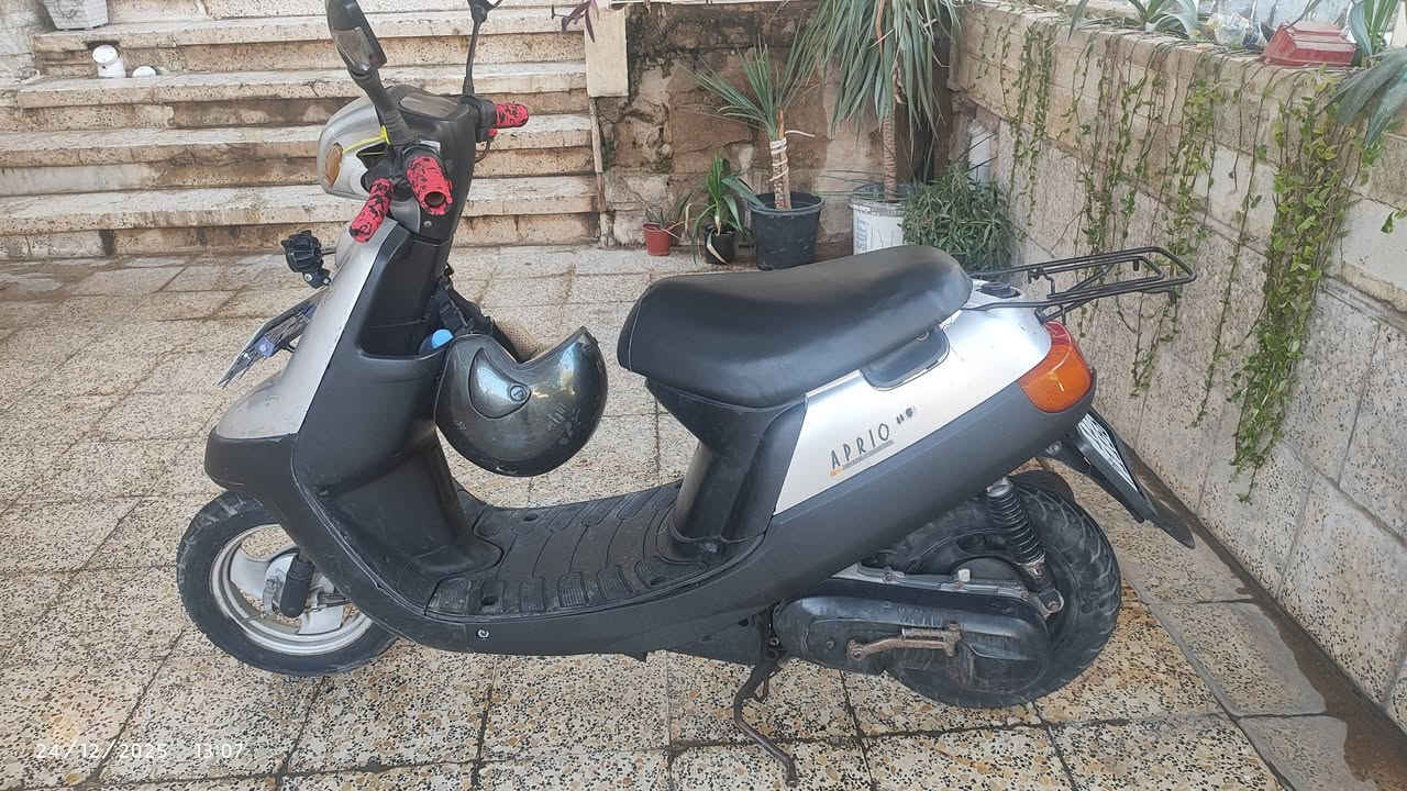 ماطور بوتين للبيع شاصي شرط.  مرقم باسمي  وايرمنيه شغاله. فقط. سلف. فحمات.. معمر.
تواصل فيس   والرقم ***********
السعر. مليون و 100 الف وبي. مجال بسيط.
