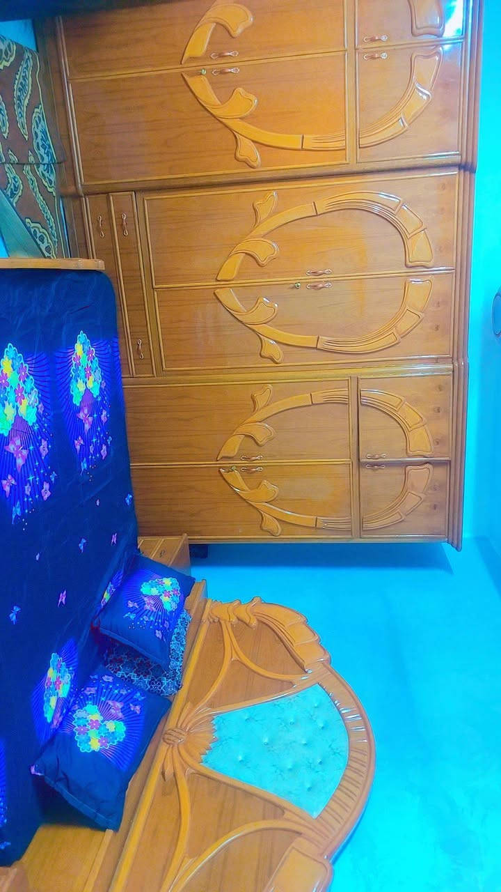 غرفه لبيع بغداد 
***********
