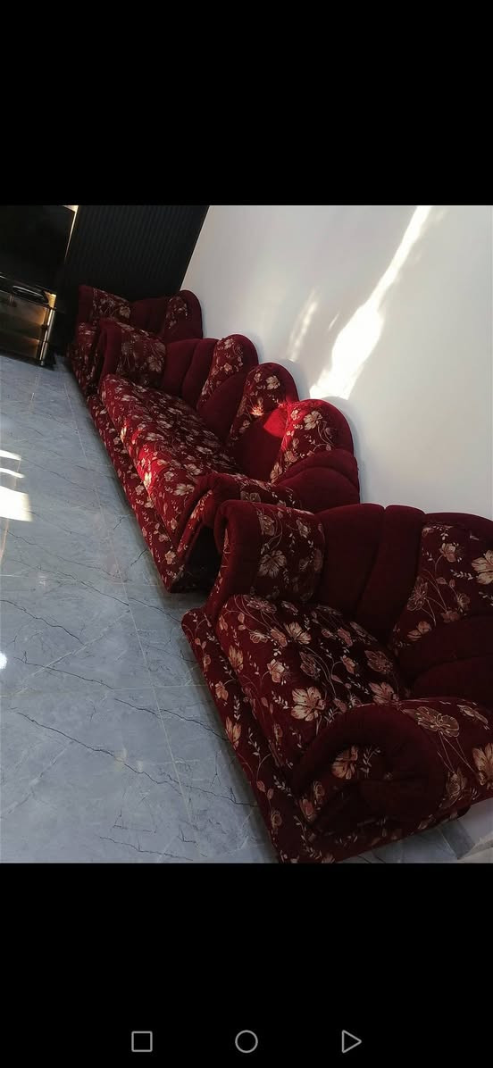 طخم شغل عراقي ثقيل ونظيف السعر 250وبينو  مجال للاستفسار ***********جانب الايمن
