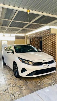 كيا فورتي موديل 2024 دخول جديد  رقم بغداد شهداء  ممشى السيارة 70ميل  ا...