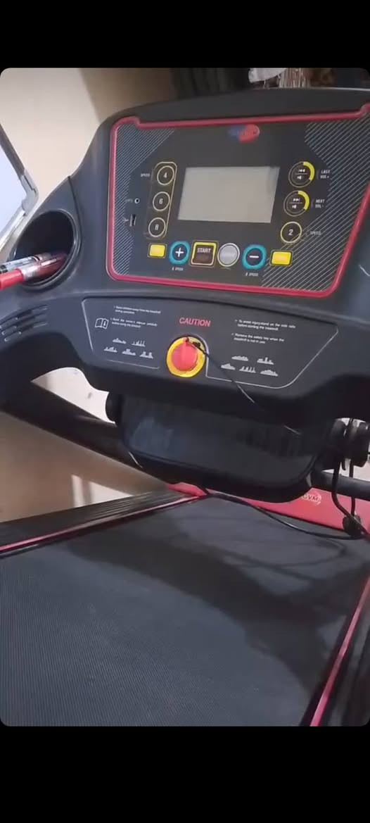 جهاز جري للبيع السعر ٢٠٠ وبي مجال للشراي


**إذا كنت صاحب هذا الإعلان وتريد حذفه لأي سبب، رجاءا أرسل رسالة إلى الدعم الفني**