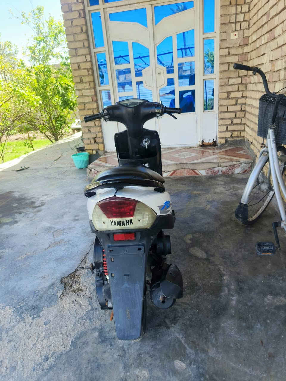 ماكس عدلة بوشة 49 بلادي كهربائيات كلها شغالة سعرها 600 وبيها مجال والدراجة بيها منفيس
باتري ضعيف

***********
