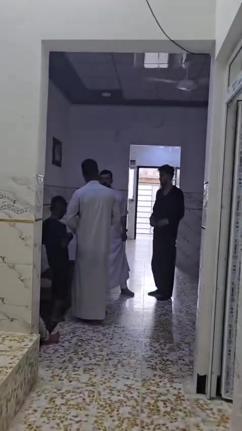 بيت مساحه 150 بالعبور بالمدخل الاول جاهز فول 
السعر 60 بي مجال 
***********
***********
