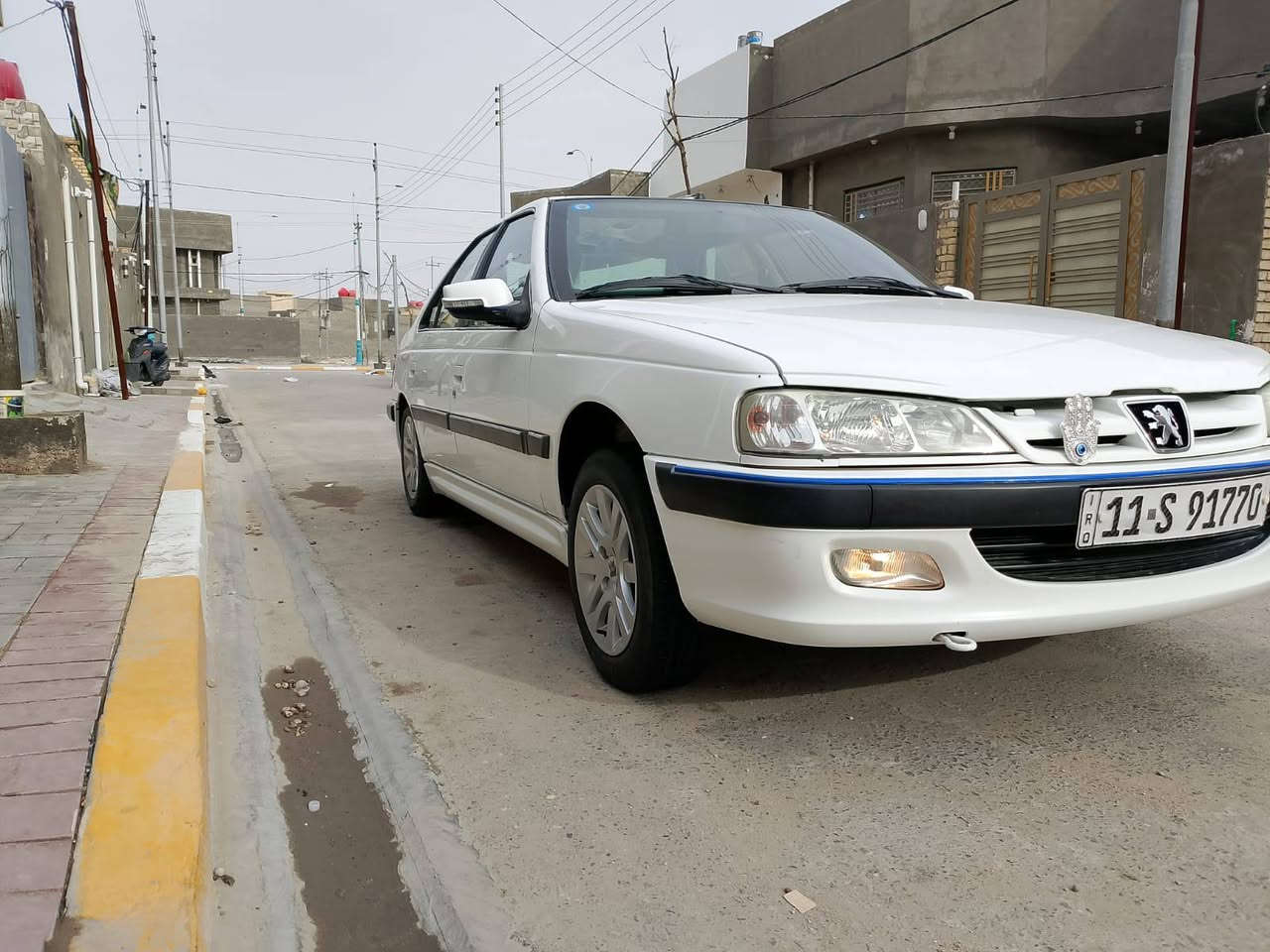 السلام عليكم 
بيجو بارص 2022 حره 
رقم بغداد شرط ثاني يوم مداور 
ماشيه سياره 77 الف سياره كفاله عامه من شخط سياره بسمي سياره جاهزه على اخير حبايه 
سعر 76 وبيه مجال بسيط 
عنواني سماوه / ***********
