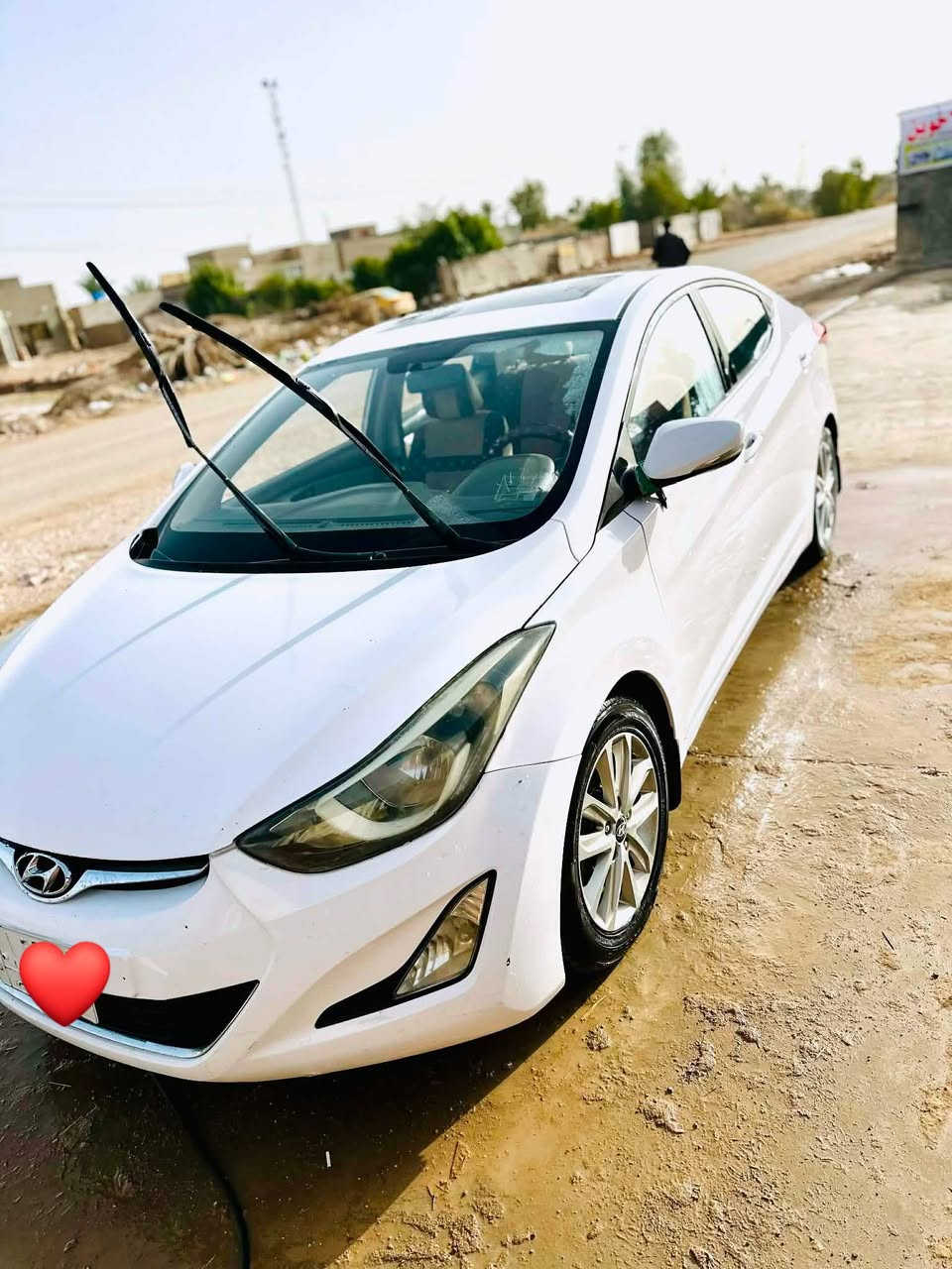 السلام عليكم 

النترا خليجي فول مواصفات ما عدا البصمة ، موديل ١٤ شكل ١٥ رقم واسط هزه وسنوية تنتهي الـ ٢٠٢٧ ، محرك ١.٨ دوش ، شاشة وكامرة وحساس رجوع وفتحة سقف وتحكم ستيرن جهتين ونظام Eco . ويل كب 5حجم ١٦ ، 

السيارة بيها قطعة جاملغ صبغ بدون دواخل وبارد بقبق الجنطة والباقي كفالة ..
بأسمنا بالسيارة مداور يمته ما تريد 

علما السيارة جاهزة برغي ما تخسر عليه مدخلة إدامة قبل سبوع ..
السعر ١٢٠ $ وبيها مجال 

العنوان الديوانية 

للاستفسار الاتصال على الرقم ***********
