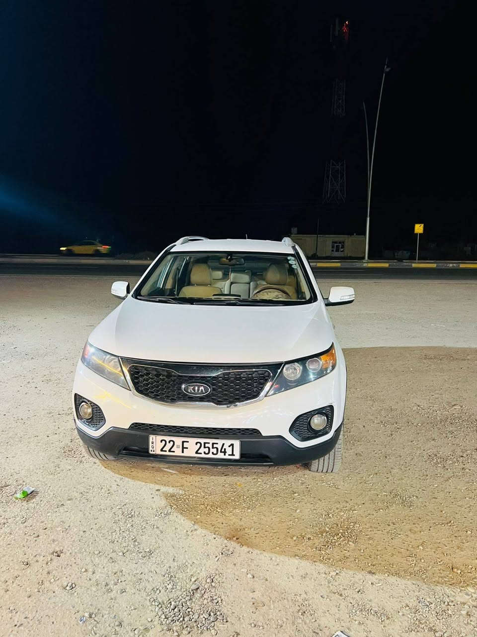 سلام عليكم
سورنتو خليجي موديل 2012لبيع 
محرك 2400دوش سبعه راكب قطعتين تبريد
السياره مكفوله بس الباب الوره السايق بي مصبوغ
محرك كير حداديه بشرط تخم تاير جديد
سياره مابيه كل نقص السعر 147 استفسار اكثر اتصل 
***********
