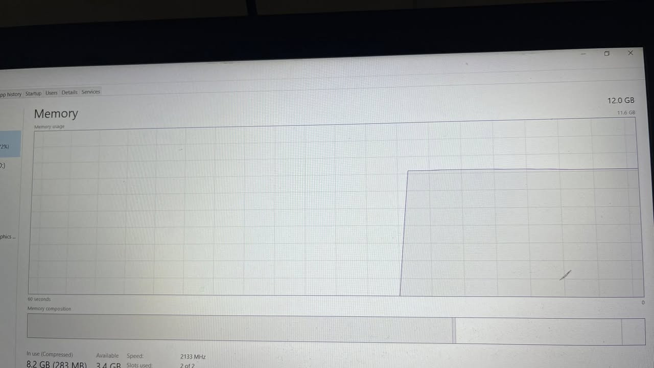 لابتوب للبيع بحالة جيدة
المواصفات:
 • معالج i5 جيل سادس
 • رام 12GB DDR4 (سريع وممتاز للبرمجة والتصفح الثقيل)
 • هارد SSD نوع M.2 بحجم 256GB (إقلاع سريع جداً)
 • كارت شاشة Intel HD 520

الجهاز شغال تمام بدون مشاكل، مناسب للدراسة، البرمجة، والاستخدام اليومي.

ملاحظة:
يوجد شخط بسيط جداً على الشاشة (صغير وما يأثر على الاستخدام).

السعر: 180,000 قابل للنقاش بسيط
لا يوجد توصيل 
موقع بغداد حي حطين مجاور العامرية


**إذا كنت صاحب هذا الإعلان وتريد حذفه لأي سبب، رجاءا أرسل رسالة إلى الدعم الفني**