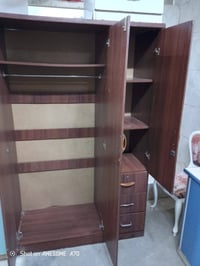 غرفه اخشاب • ٣ ابواب • اربيل