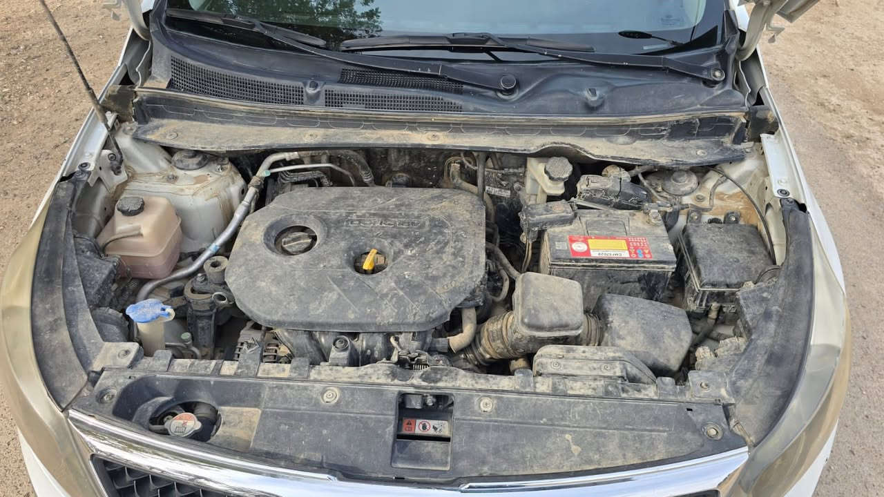 السلام عليكم كيا سبورتج للبيع موديل ٢٠١٦ خليجي سياره جديده بيه قطعتين صبغ فقط مكاني بغداد السيديه ***********
