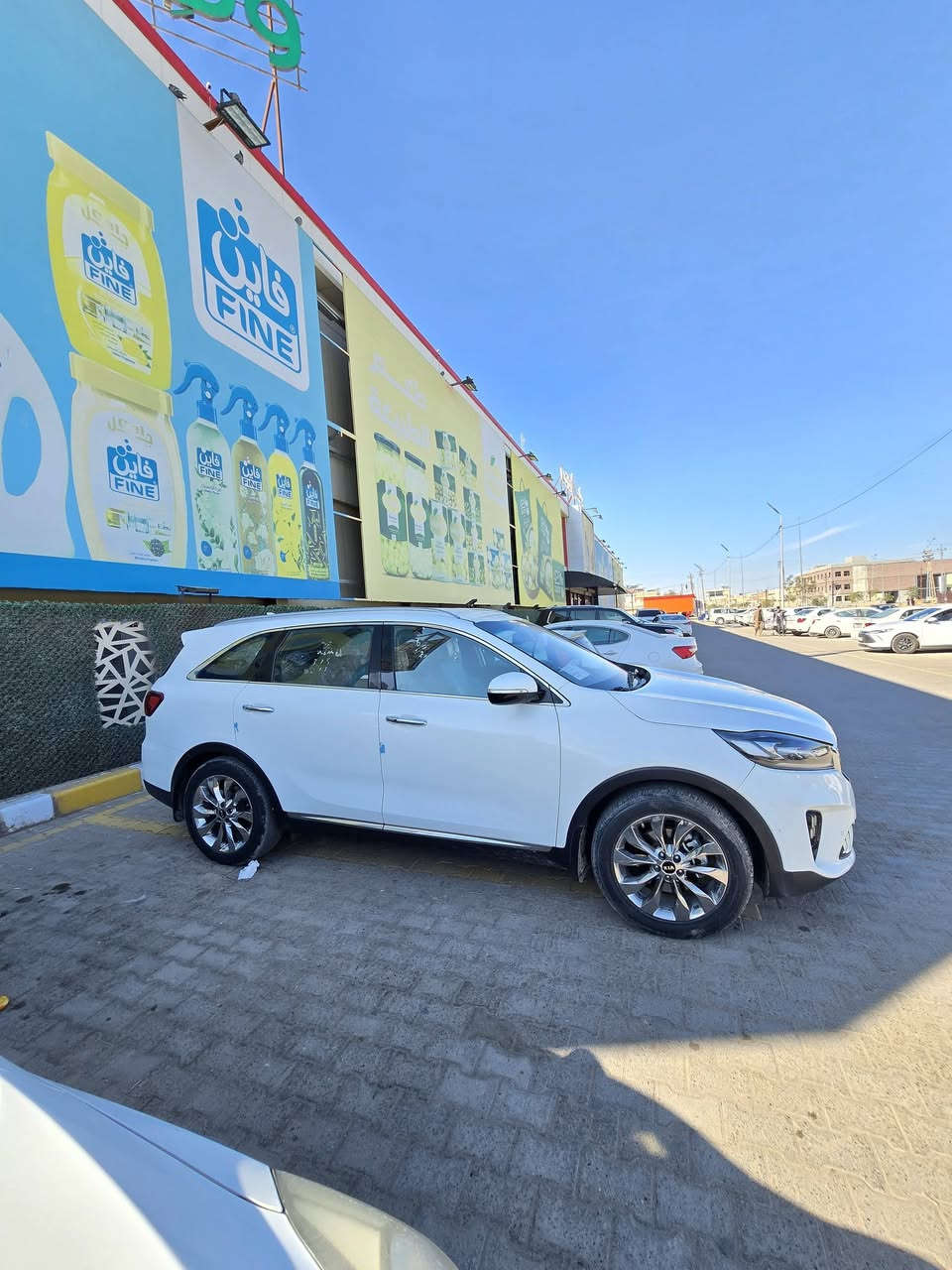 للبيع كيا سورنتو ٢٠٢٠ رقم اربيل  انكليزي ٦ سلندر  مكفوله من ضربه وصبغ وتبديل مكينه وكير على وضع الشركه  ماشيه ٦٢ الف سعرها ٢٥٨ وبيها مجال بسيط النجف الاشرف اتصال ***********
