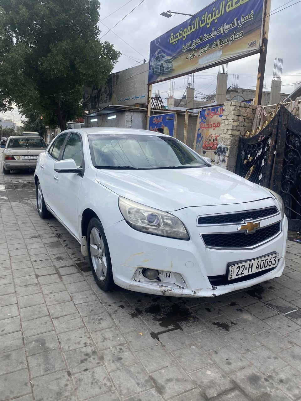 السلام عليكم ماليبو 2016 واحد عله واحد موصفات مزوعه رقم أربيل
بيه جفيه ومصبوغه عام السياره بيه نقوصات راديتر طاك والكير بي هاف  
السعر 60 مكان السياره بغداد حي البنوك للأستفسار ***********
