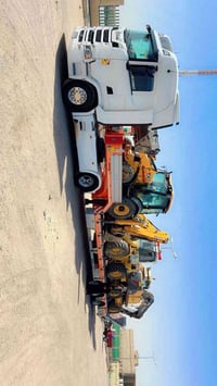 عربانه لودر نوع تركي للبيع الطول 11 ونص العرض 3 و١٠ /3دناكير عربانه زي...