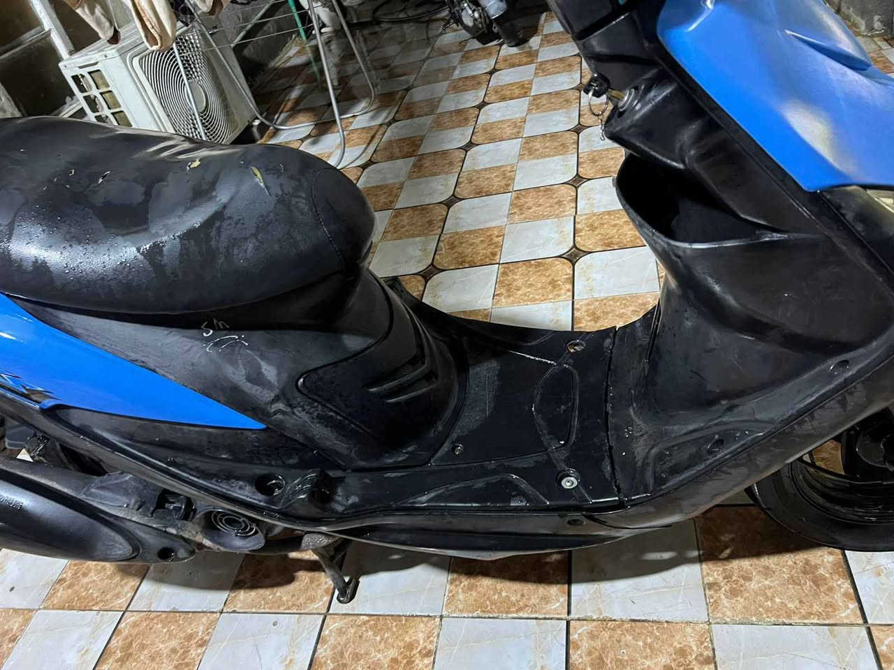 سلام عليكم ماكس عدله للبيع خلل ب الكهربائات السعر ٨٠٠ و بيها مجال تعال وتدلل مكاني بصره ٥ ميل 
*********** Singapore
