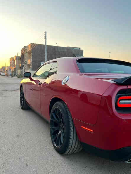 السلام عليكم جالنجر 2016 v6 بلاك توب للبيع السياره حلوه ونصبتها تخبل السياره عليها صدر امامي خلفي جديد ودهن جديد السياره مناقصها شي من عدا التعديل الي الموضح يرادله صبغ السياره تدفئه كشنات وستيرن ومري السياره معروضه148 وبيها مجال 
رقم الهاتف: ‭0771 444 7636‬
