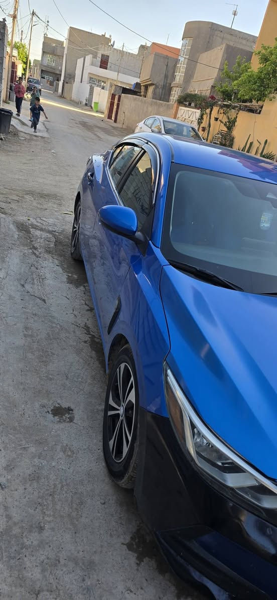 سنترا موديل ٢٠٢٢ السيارة نص فول  محرك ٢٠٠٠ GDi السيارة خير من الله جواهة تايرات جديد صدر جيد بيهة حادث قطعتين قبق جنطة وبنيد مدون دواخل ولا  ايرباك  كير ومكينه شرط لا عتة  لا صرف بل محرك  سعر السيارة ١٣٥ ورقة قابل للتفاوض اتصل ودلل *********** بعقوبة, ديالى
