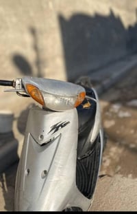 دراجه 60عصفوريه زوج تايرات جدد بريك شغال الدراجه تشتغل بس الكابريتر تع...